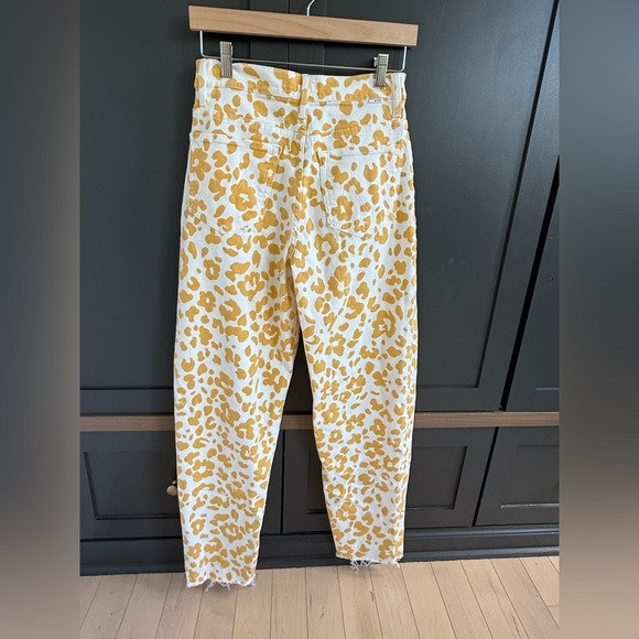 MOTHER the curbside leopard heel Yellow Floral Leopard Print Fray Hem Jeans •27 - Picture 14 of 16
